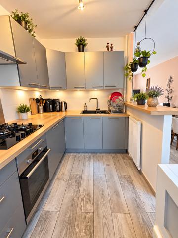 T3 refait à neuf 2 Balcons