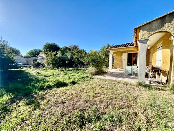 À VENDRE - MAISON DE PLAIN-PIED 4 CHAMBRES - TERRAIN DE 1000 m²  - SALON-DE-PROVENCE