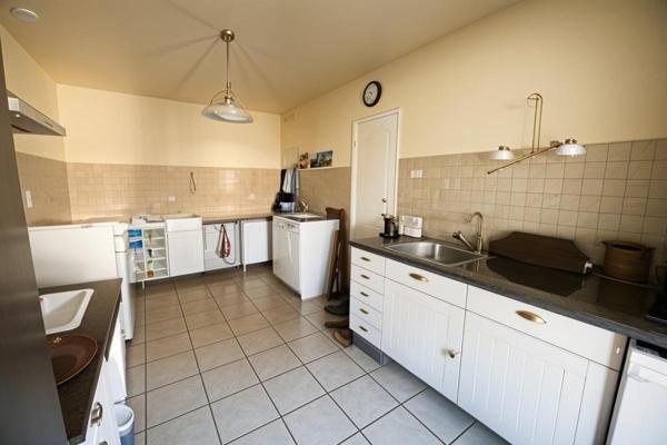 À VENDRE - MAISON DE PLAIN-PIED 4 CHAMBRES - TERRAIN DE 1000 m²  - SALON-DE-PROVENCE