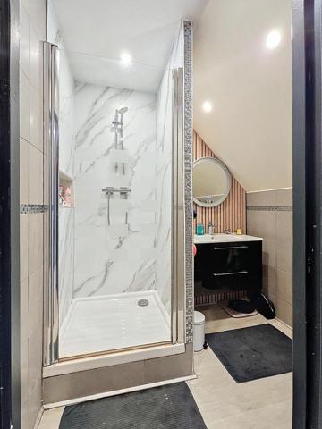 Maison 5 pièces 130m² avec garage à 5 min de Longueville