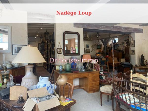 Immeuble à vendre de 371 m²