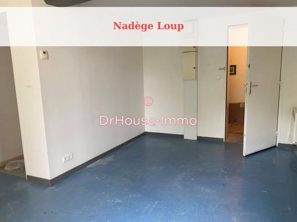 Immeuble à vendre de 371 m²