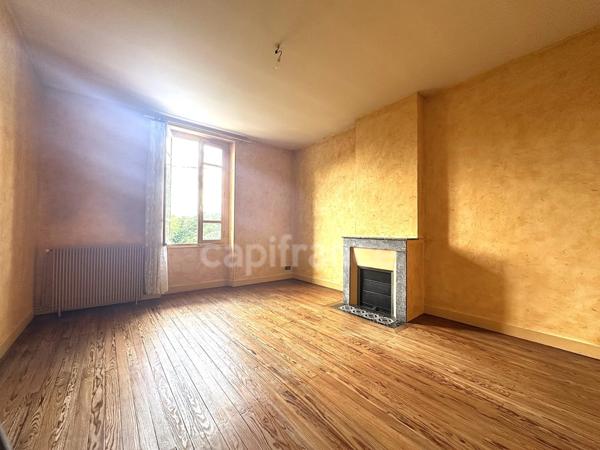 Maison de Maitre-dépendances-parc de 1,2 ha-Hypercentre de SALLES (33)