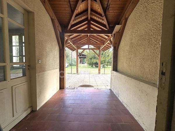 Maison de Maitre-dépendances-parc de 1,2 ha-Hypercentre de SALLES (33)