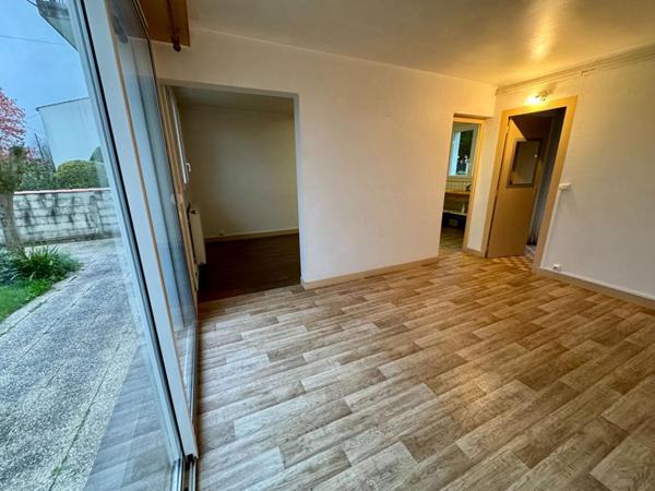 Maison T3 Saintes jardin parking garage