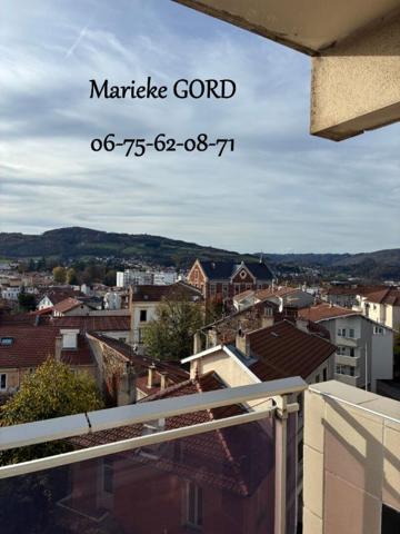 Firminy 42700 appartement 95m² 3 chambres 3 balcons au quatrième et dernier étage avec ascenseur d'une petite copropriété de 8 lots d'habitation GARAGE CAVE