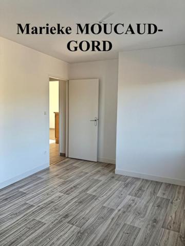 Appartement Beauzac type T4 90 m2 trois chambres, balcon et garage sans ascenseur