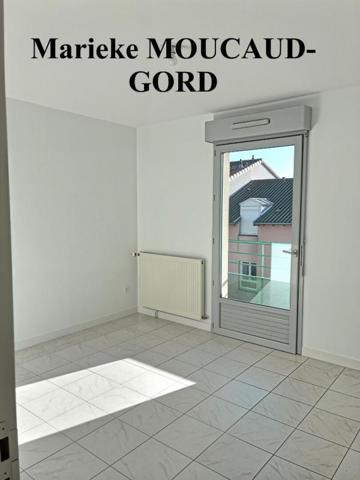 Appartement Beauzac type T4 90 m2 trois chambres, balcon et garage sans ascenseur