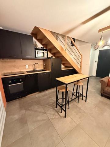 EXCLUSIVITE Appartement T2 Duplex avec terrasse, jardin, garage et place de parking privative