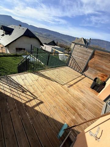 EXCLUSIVITE Appartement T2 Duplex avec terrasse, jardin, garage et place de parking privative