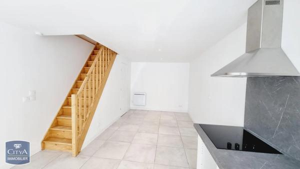 Maison à louer 3 pièces 60.99m² Monthurel (02330)