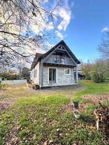 Maison à vendre à Coulans-sur-Gée dans la Sarthe (72550), ref : 72120-1005