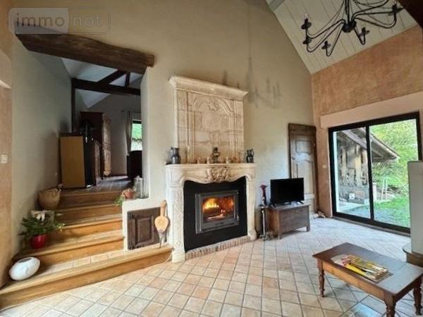 Maison à vendre à Coulans-sur-Gée dans la Sarthe (72550), ref : 72120-1005