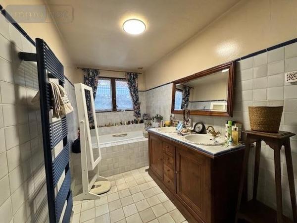 Maison à vendre à Coulans-sur-Gée dans la Sarthe (72550), ref : 72120-1005