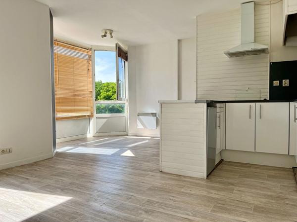 A vendre Studio lumineux proche gare