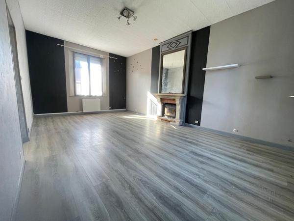 Maison à Neufchâtel-en-Bray, 76270 - 10 pièces 150m²