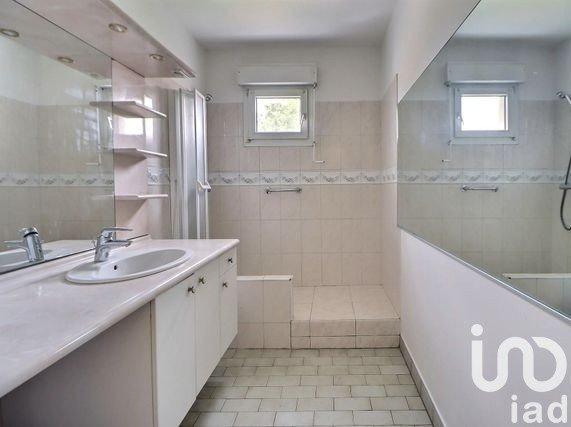 Appartement 3 pièces de 67 m² à Aulnay-sous-Bois (93600)
