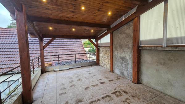 proche de tout commerces et écoles