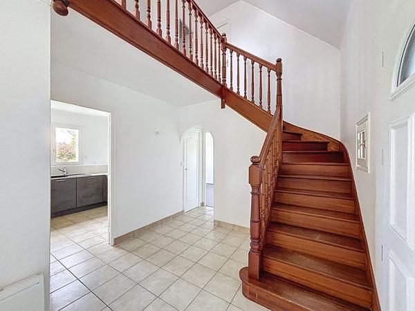 Maison familiale et rénovée, 4 chambres, plain-pied, jardin lumineux - Languidic.