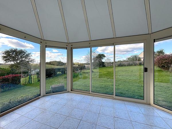 Maison familiale et rénovée, 4 chambres, plain-pied, jardin lumineux - Languidic.