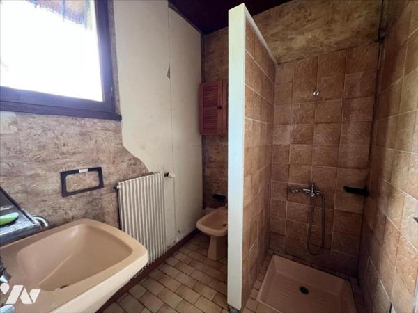 MAISON AVEC DÉPENDANCE