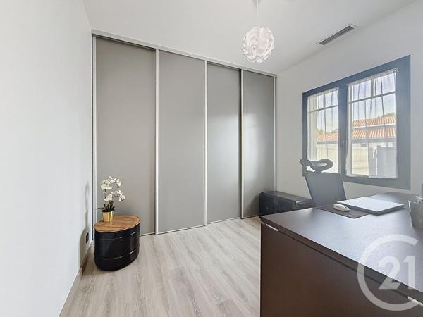 Maison à vendre  5 pièces - 119,85 m 2   GUJAN MESTRAS  - 33