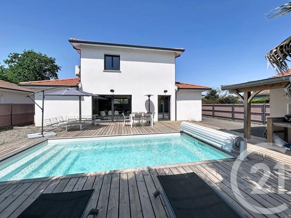 Maison à vendre  5 pièces - 119,85 m 2   GUJAN MESTRAS  - 33