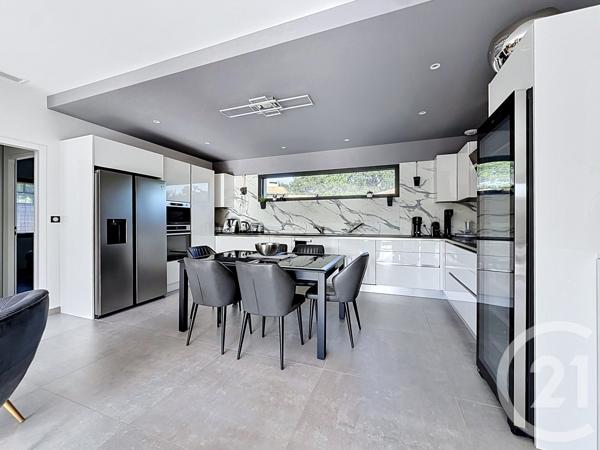 Maison à vendre  5 pièces - 119,85 m 2   GUJAN MESTRAS  - 33