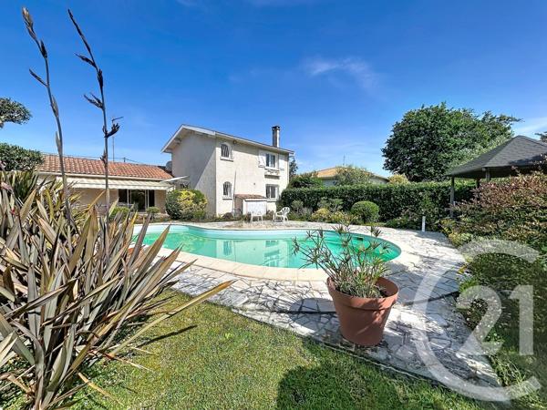Maison à vendre  5 pièces - 119,85 m 2   GUJAN MESTRAS  - 33