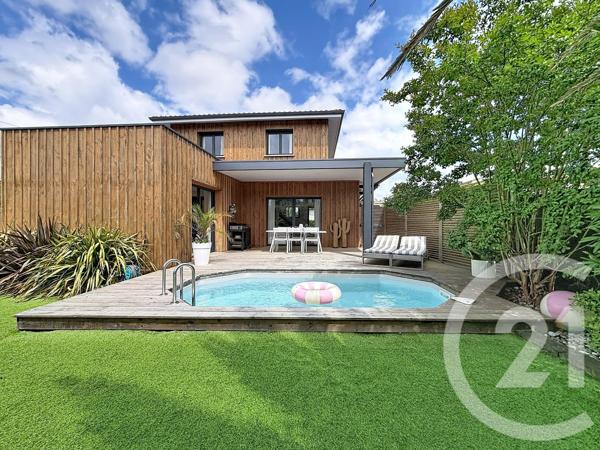 Maison à vendre  5 pièces - 119,85 m 2   GUJAN MESTRAS  - 33