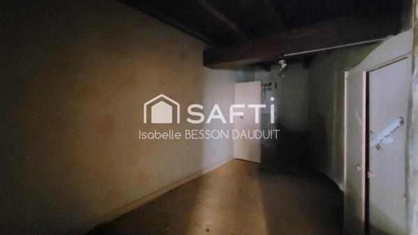 IMMEUBLE SUR 3 NIVEAUX - 150M²