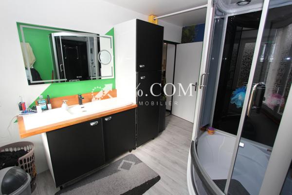Maison
                                                                                                                                                                                                                                                                                                                        4 pièce(s)                                                                                                                                                                                                          1 chambre(s)                                                                                                                                                                                                          98  m²