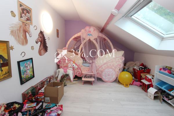 Maison
                                                                                                                                                                                                                                                                                                                        4 pièce(s)                                                                                                                                                                                                          1 chambre(s)                                                                                                                                                                                                          98  m²