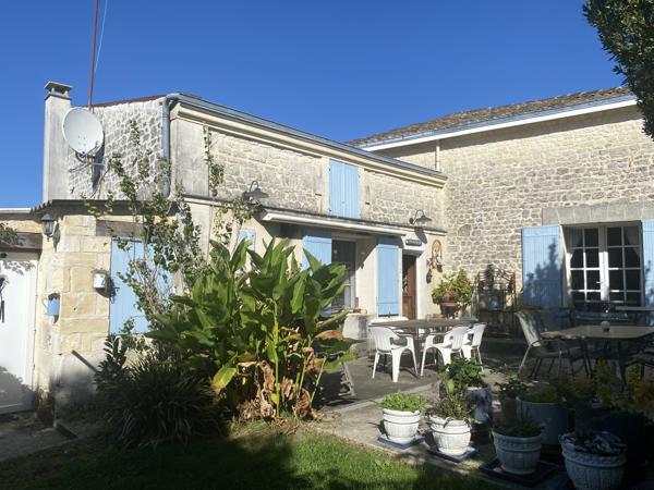 Maison à vendre à Jonzac (17500) - Charente-Maritime