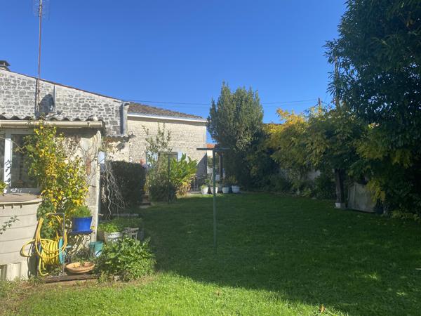 Maison à vendre à Jonzac (17500) - Charente-Maritime