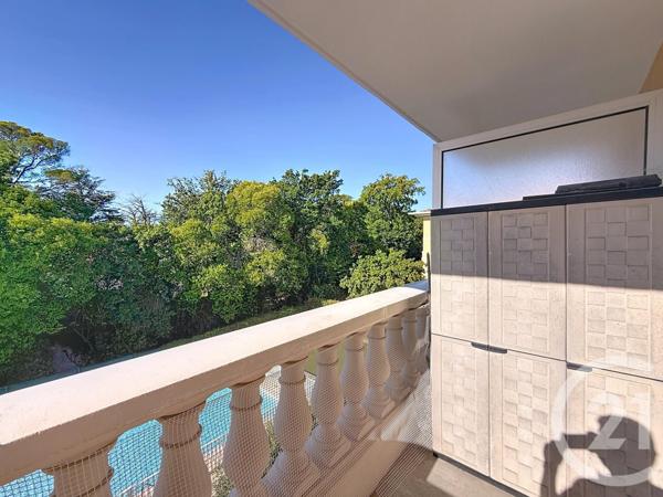 Appartement T4 à vendre  4 pièces - 76,21 m2 FREJUS - 83