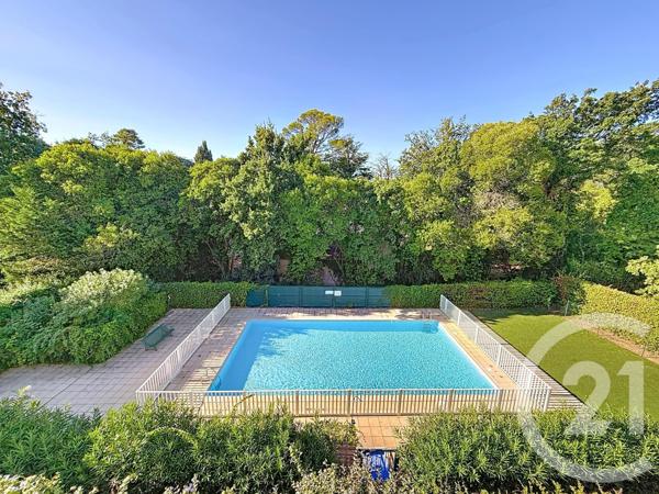 Appartement T4 à vendre  4 pièces - 76,21 m2 FREJUS - 83