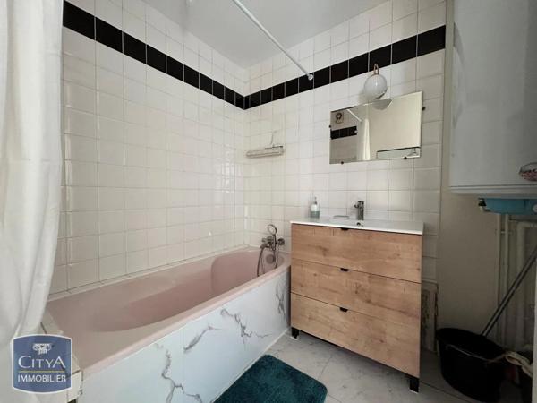 Appartement à louer 2 pièces 47.86m²