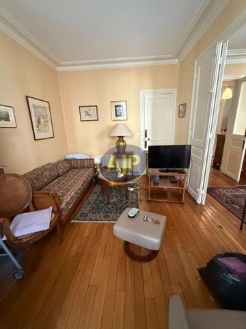 Vente appartement Paris 15eme : 698 250 € - AJP Immobilier Paris 15 - Agence Grenelle