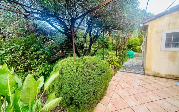 Maison à vendre    5 pièces • 120 m2 La Seyne-sur-Mer