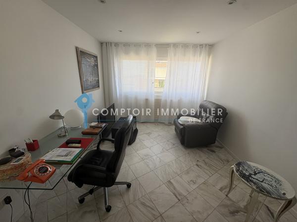 Appartement
                                                                                                                                                                                                                                                                                                                        4 pièce(s)                                                                                                                                                                                                          2 chambre(s)                                                                                                                                                                                                          147  m²