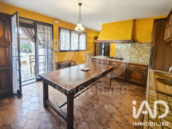 Maison à vendre 5 pièces 113 m² Nîmes