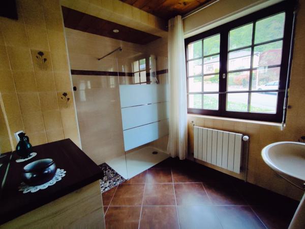 Maison familiale de 200m2 sur terrain de 8 ares