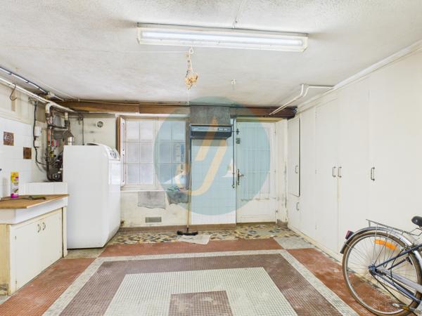 Narcy (58400) Maison élevée sur sous-sol, 2 chambres, garage, terrasses, idéal pour résidence principale, secondaire ou inve