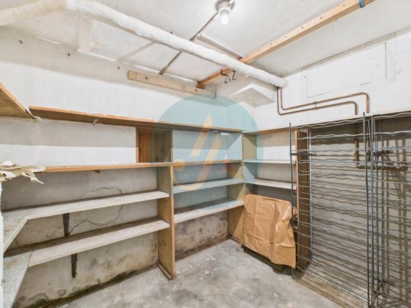 Narcy (58400) Maison élevée sur sous-sol, 2 chambres, garage, terrasses, idéal pour résidence principale, secondaire ou inve