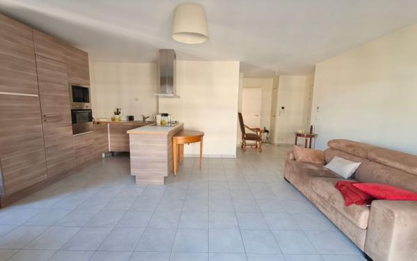 Appartement à vendre    3 pièces • 68,51 m2 Grenoble