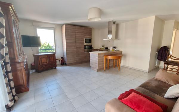 Appartement à vendre    3 pièces • 68,51 m2 Grenoble