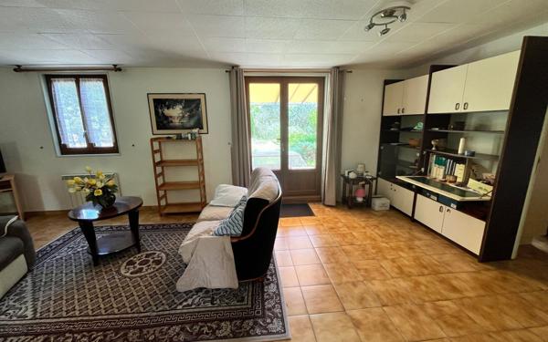 Maison à vendre    3 pièces •  Les Vans