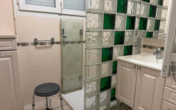 Maison à vendre    4 pièces •  Saint-Genis-Laval