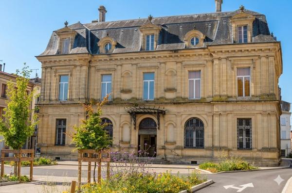Immeuble à vendre à Villeneuve-sur-Lot (47300) - Lot-et-Garonne